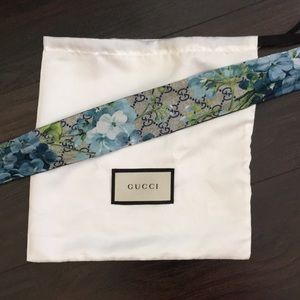 Gucci - GG Blooms Skinny Scarf